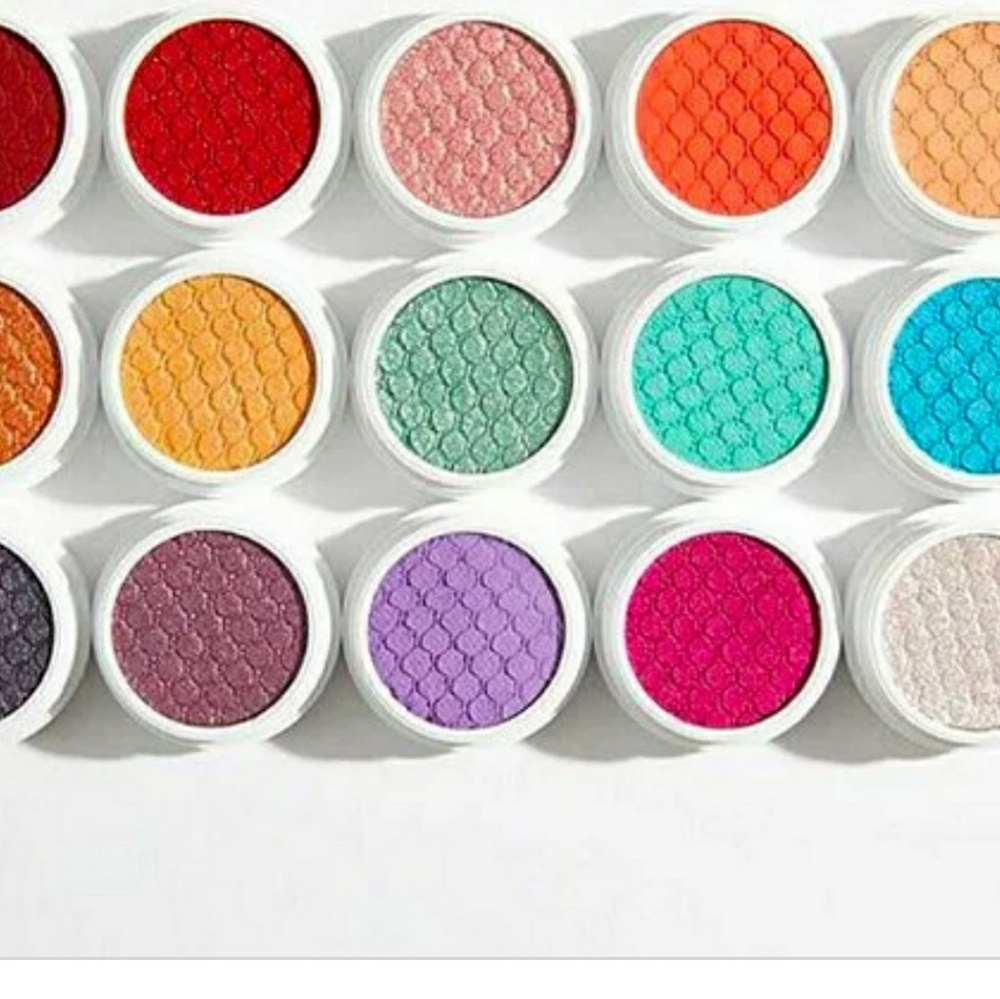 ISO COLOURPOP DISCONTINUED SUPER SHOCK SHADOWS!!!!